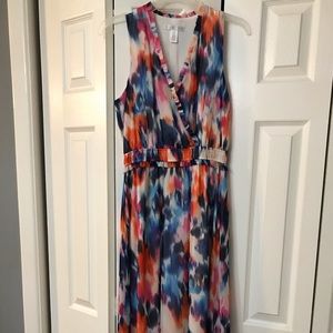 EUC watercolor v neck maxi dress